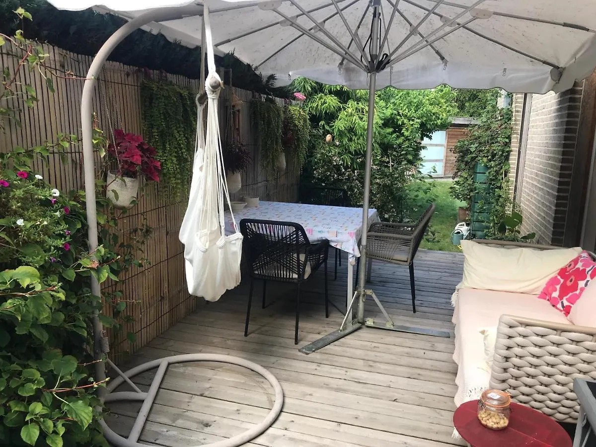 Gardencaravan Near Ghent In Green Area